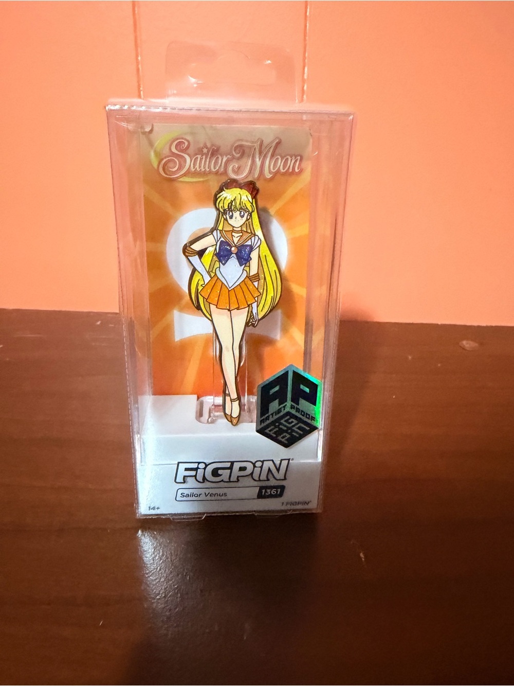 Sailor Venus Enamel Collectible Pin - Orange